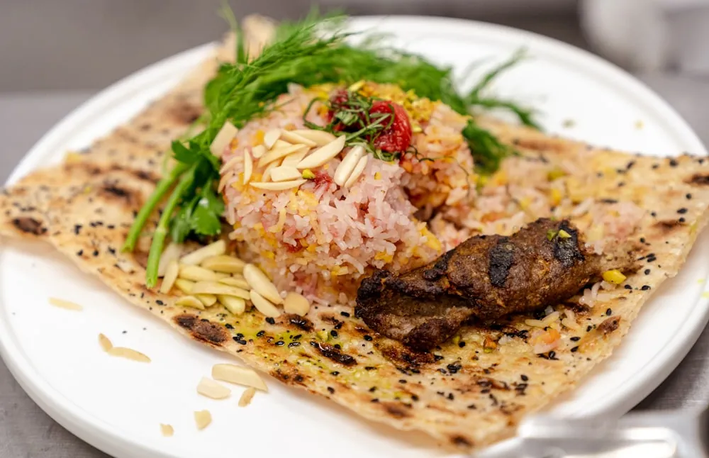 Türkisches Tagesgericht mit Reis und Fleisch