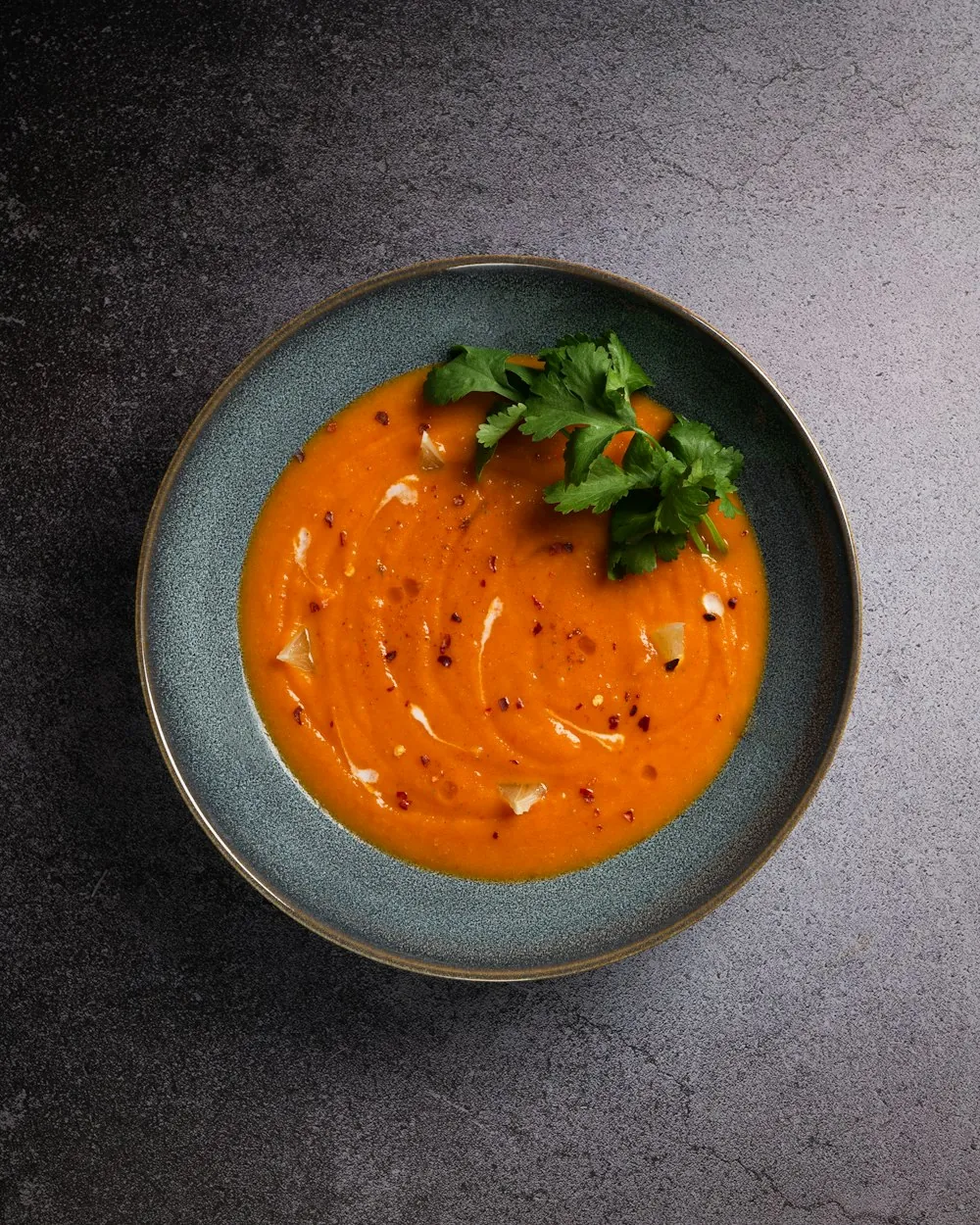 Hausgemachte türkische Linsensuppe Mercimek